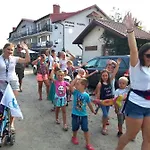 Dworek Wiosenna 8 *