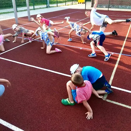 Dworek Wiosenna 8 Kompleks wypoczynkowy