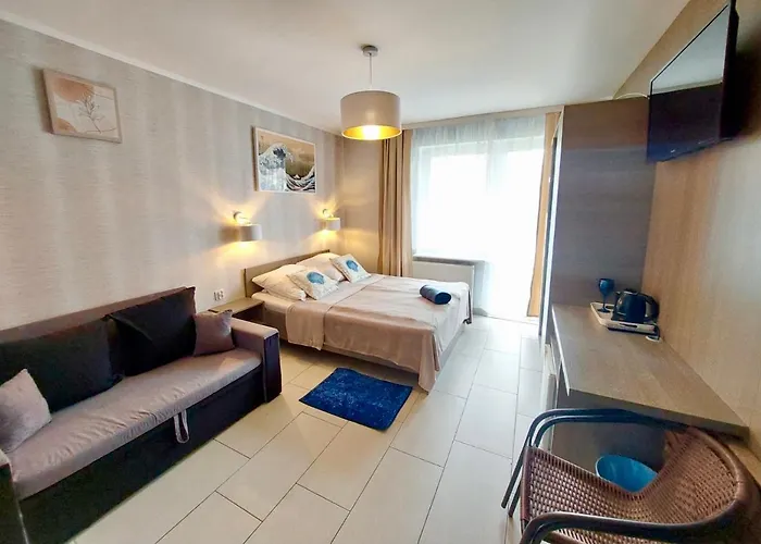 Dworek Wiosenna 8 Карвиа