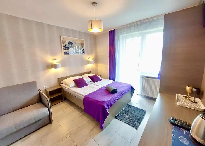 Dworek Wiosenna 8 Карвиа