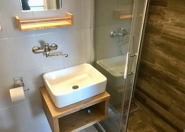 База отдыха Dworek Wiosenna 8 Карвиа